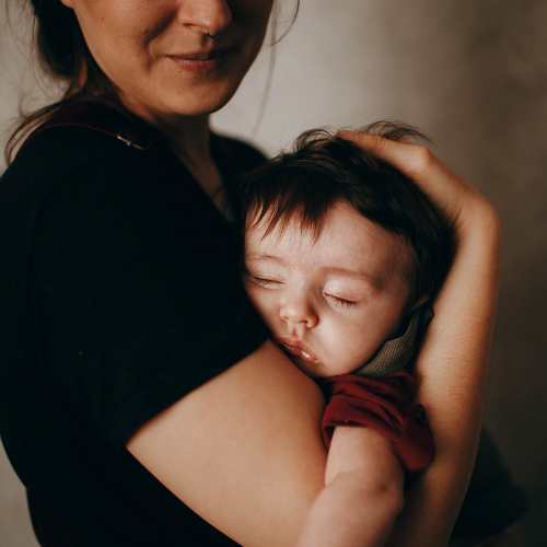 Mom Balance anyaság coaching mentális lelki egészség önismeret fejlődés anyai kiégés anyai túlterheltség Amikor az anya megszületik mentális és érzelmi egészség ekönyv ebook